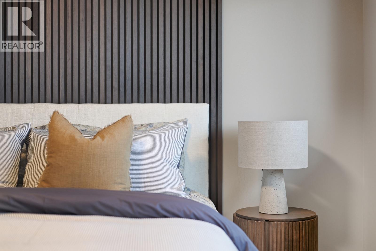 614 Cowan Street, Kamloops, BC - Indoor Photo Showing Bedroom