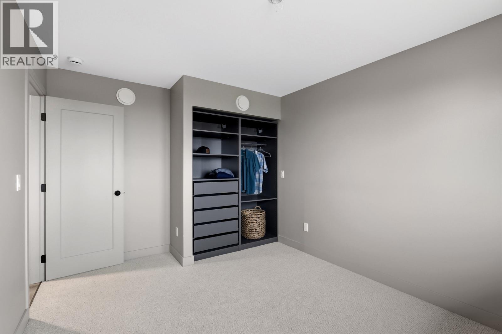 614 Cowan Street, Kamloops, BC - Indoor Photo Showing Other Room