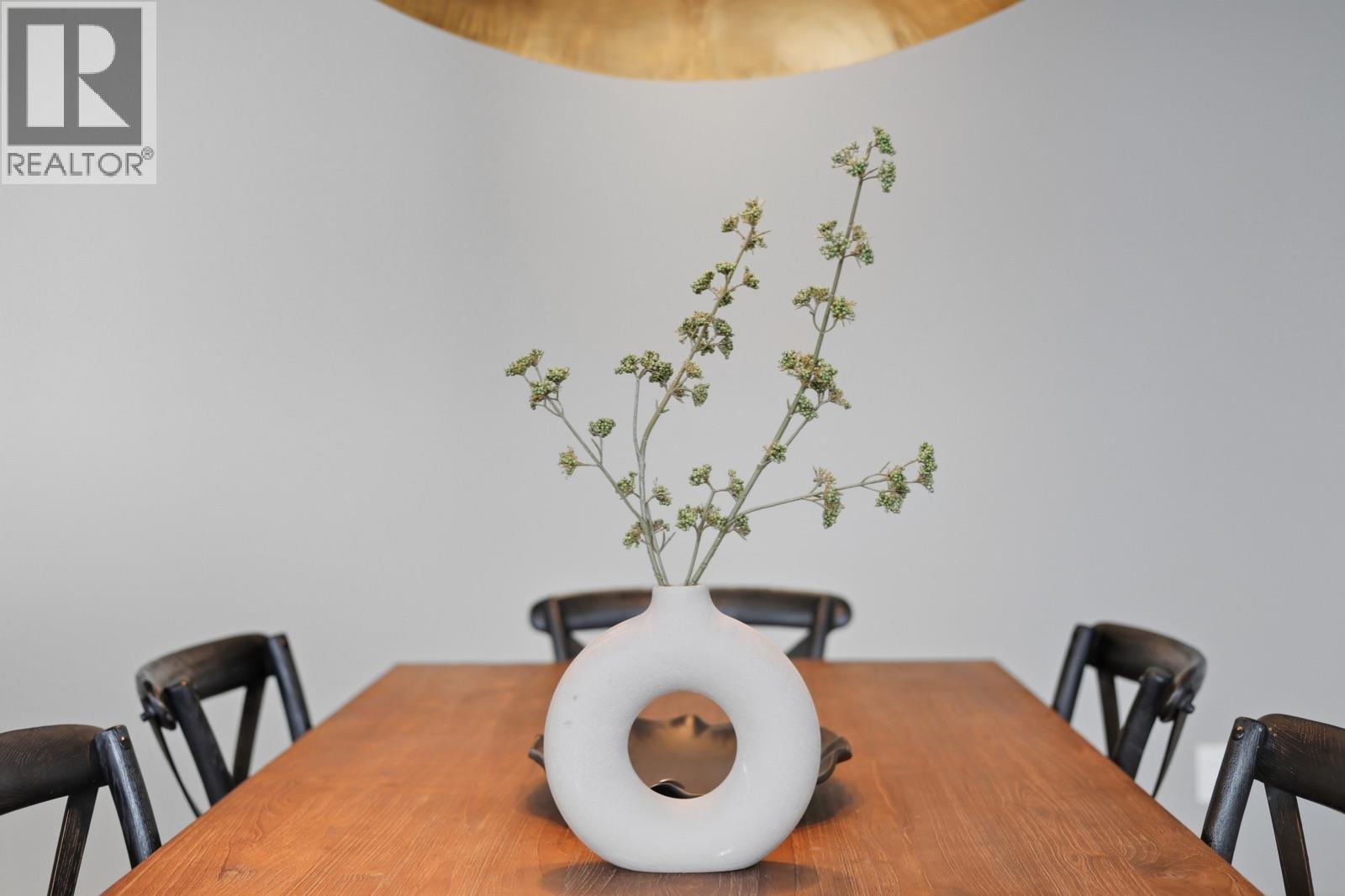 614 Cowan Street, Kamloops, BC - Indoor Photo Showing Dining Room