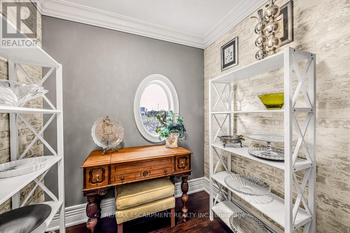 20 Chesswood Trail, Hamilton, ON - Indoor