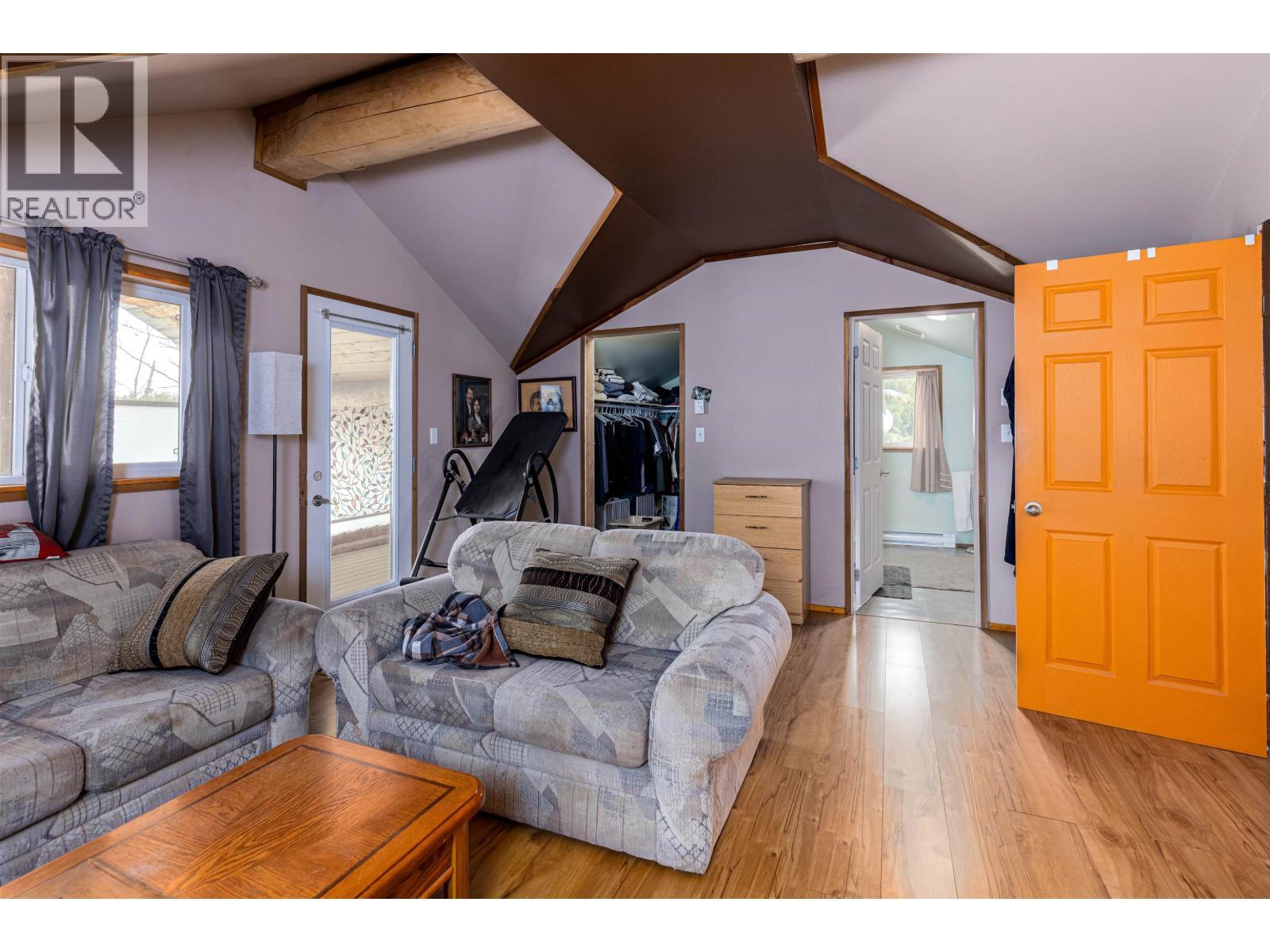 3981 Dobbie Street, Terrace, BC - Indoor Photo Showing Living Room