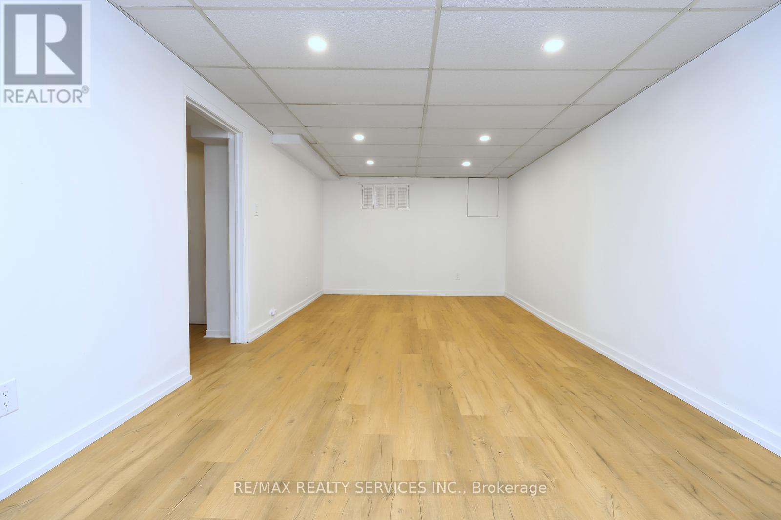 2 - 100 George Henry Boulevard, Toronto, ON - Indoor Photo Showing Other Room