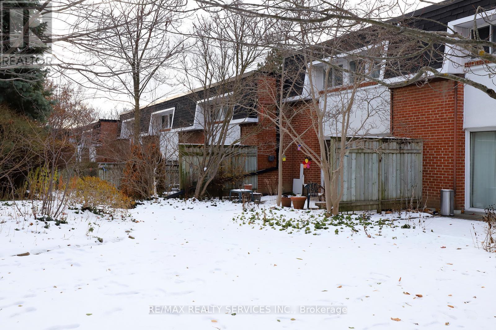 2 - 100 George Henry Boulevard, Toronto, ON - Outdoor