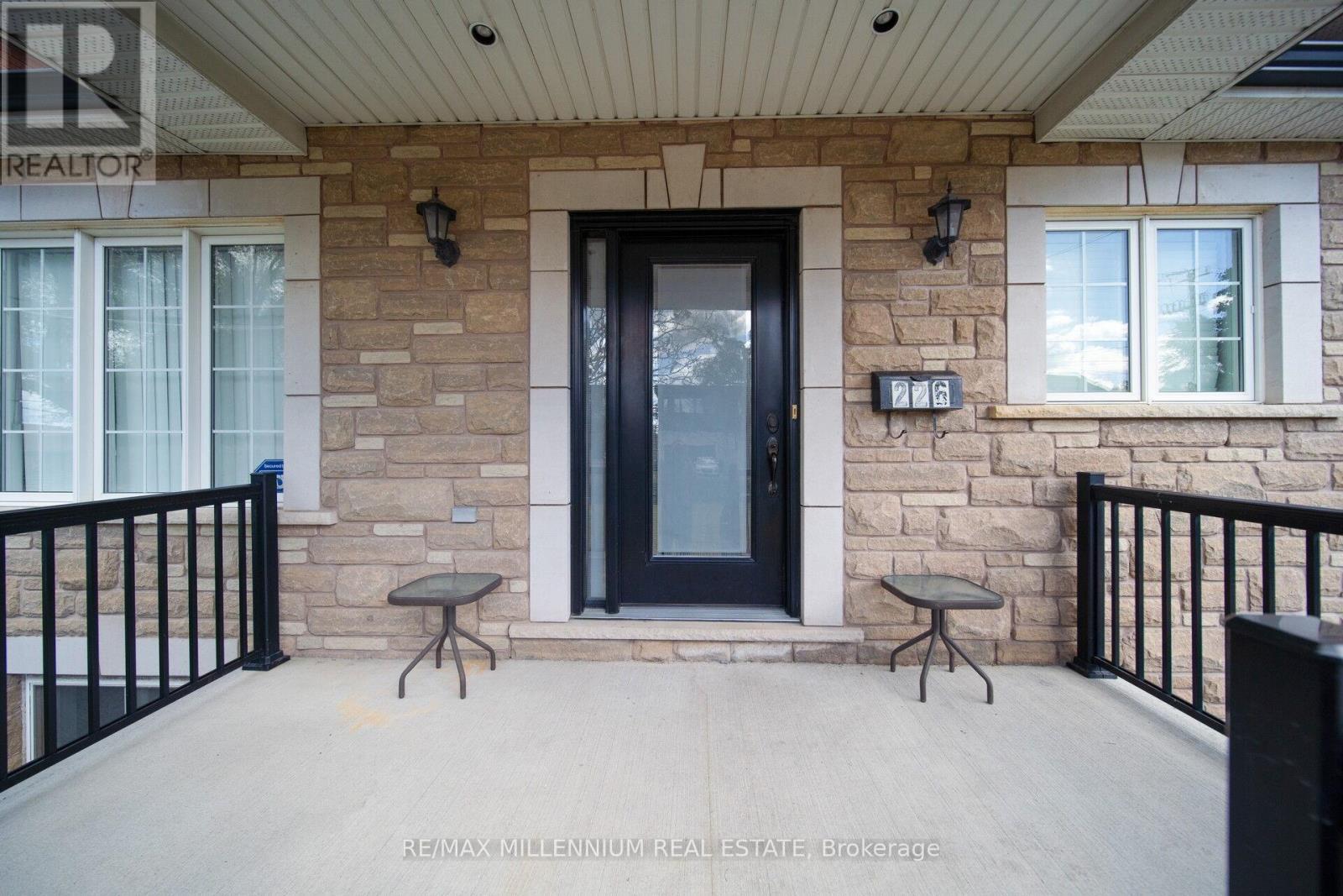 226 Falstaff Avenue, Toronto, ON - Outdoor With Exterior