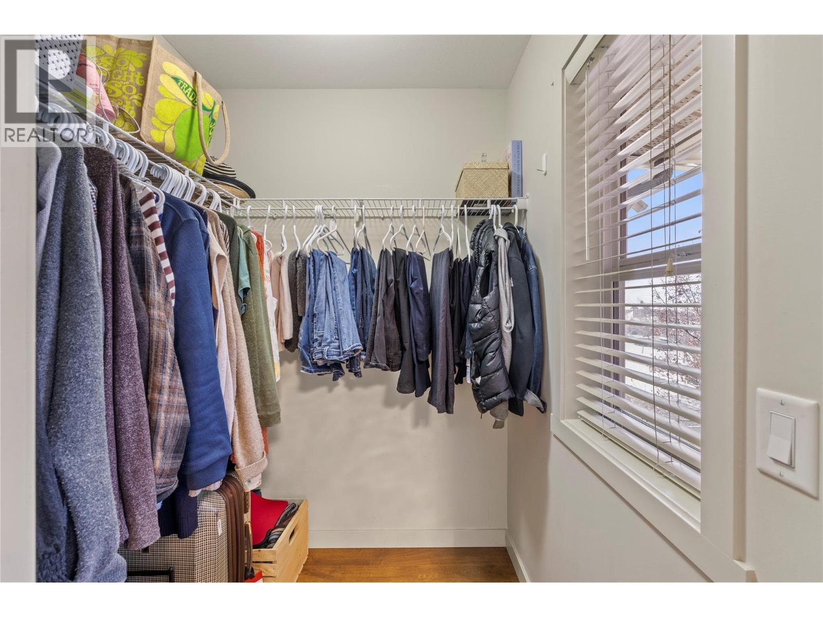 5451 South Perimeter Way, Kelowna, BC - Indoor With Storage