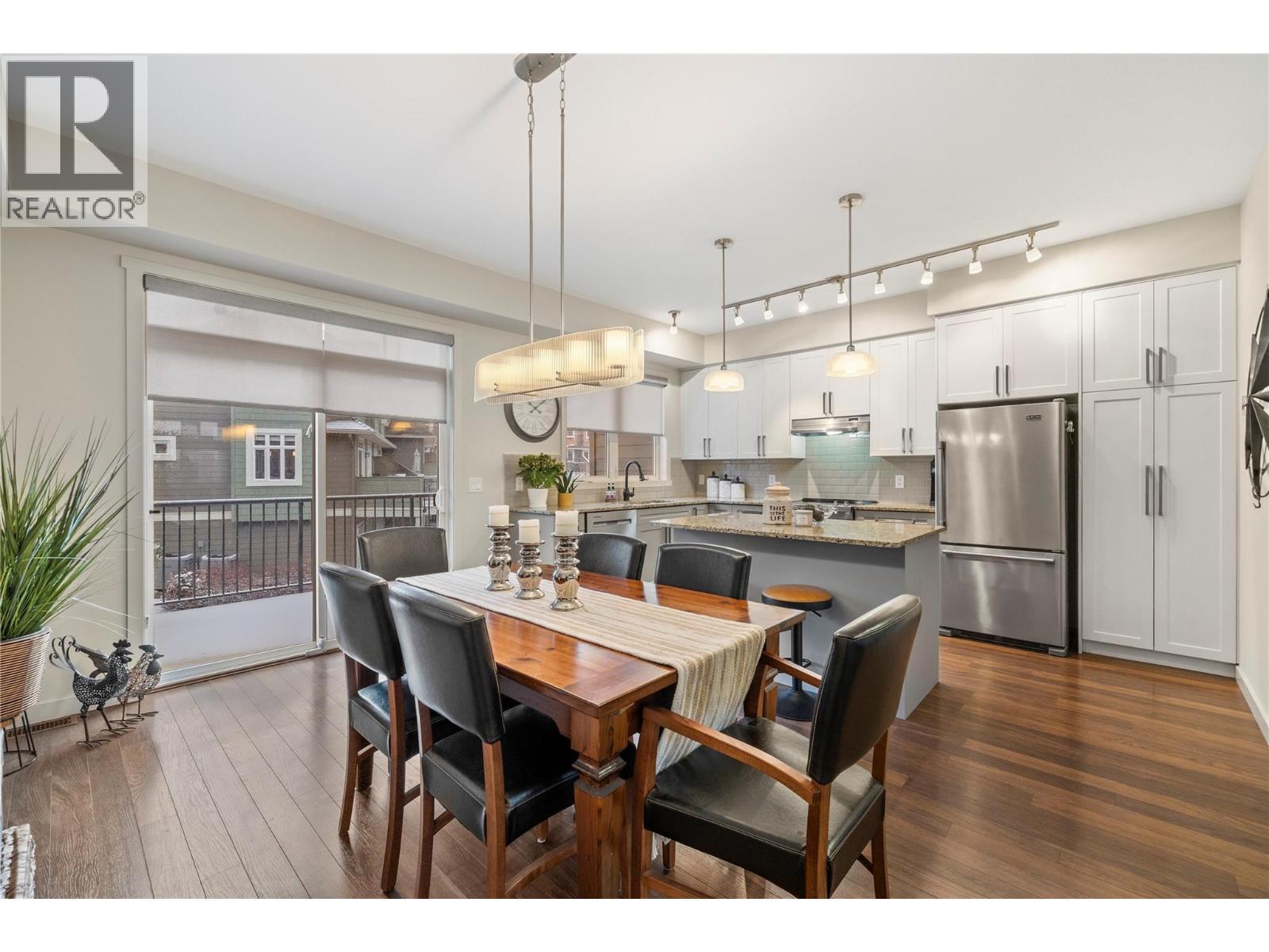 5451 South Perimeter Way, Kelowna, BC - Indoor Photo Showing Dining Room
