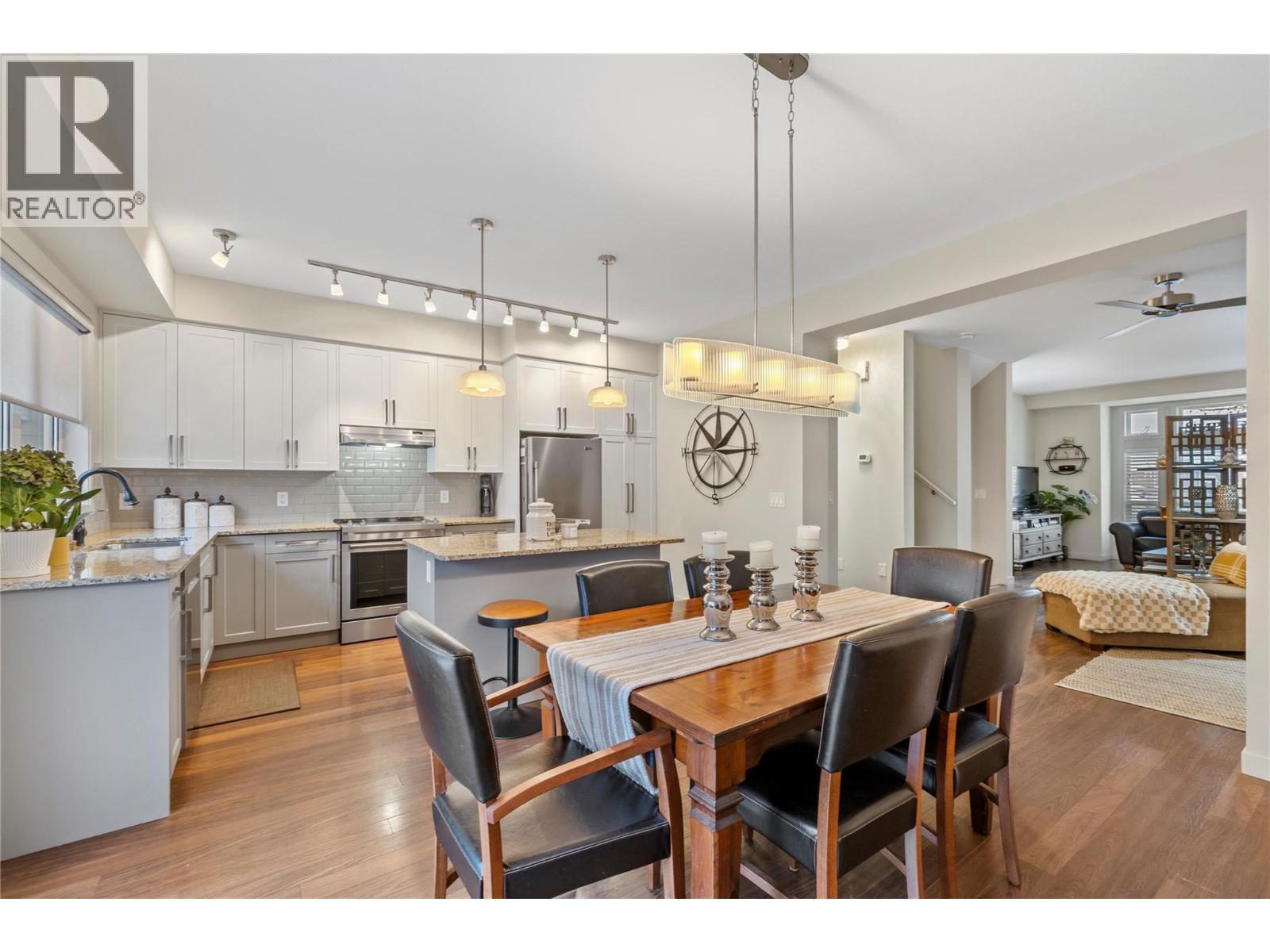 5451 South Perimeter Way, Kelowna, BC - Indoor