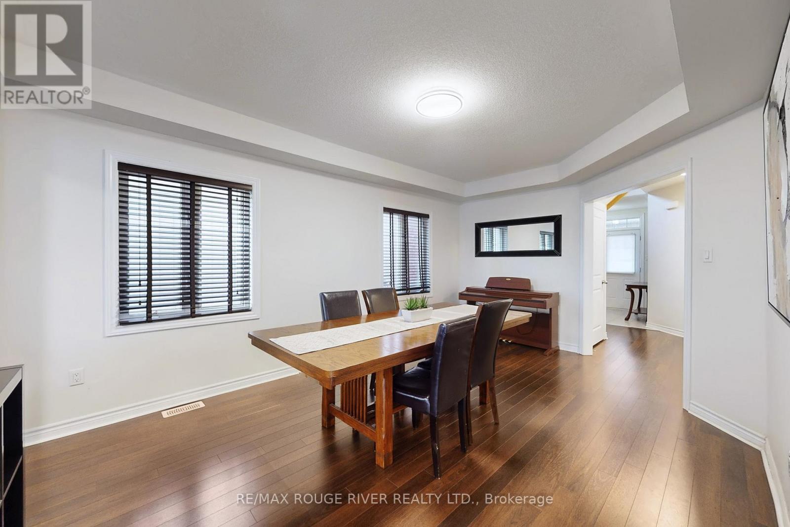 15 Adanac Drive, Whitby, ON - Indoor Photo Showing Dining Room