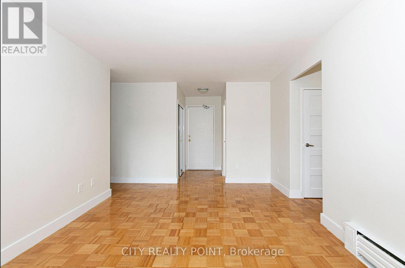 510 - 2 Grandstand Place, Toronto, ON - Indoor Photo Showing Other Room