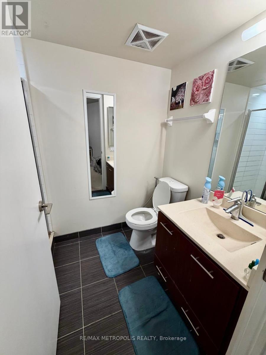 2622 - 135 Village Green Square, Toronto, ON - Indoor Photo Showing Bathroom