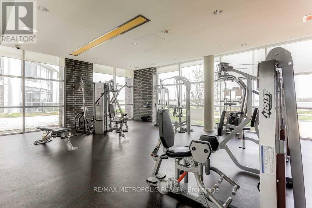 2622 - 135 Village Green Square, Toronto, ON - Indoor Photo Showing Gym Room