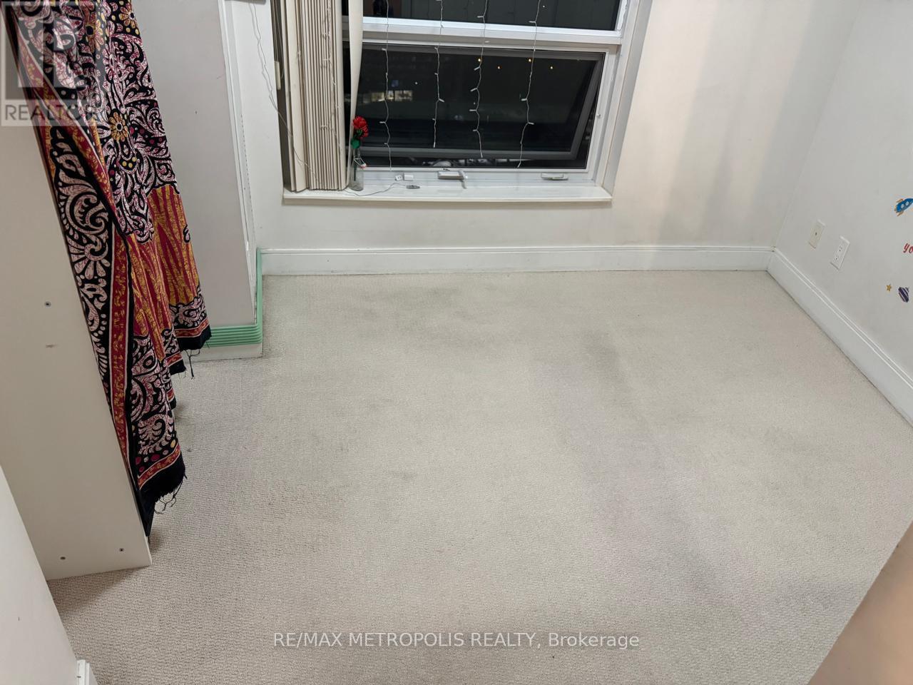 2622 - 135 Village Green Square, Toronto, ON - Indoor Photo Showing Other Room