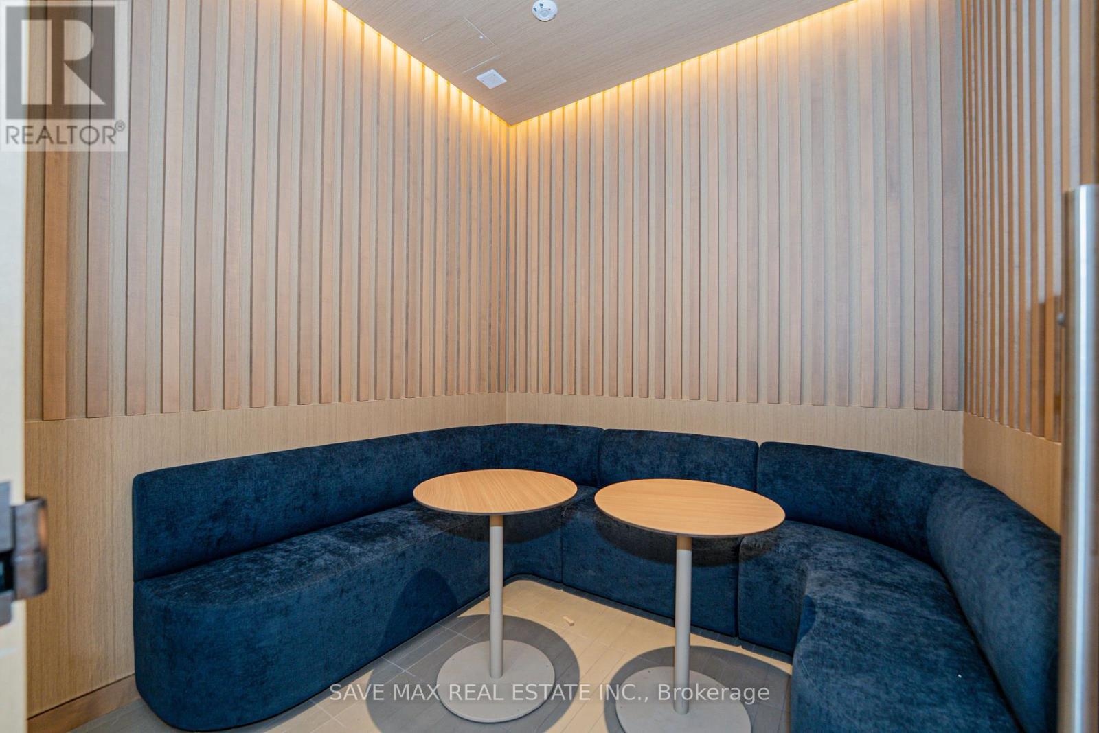 2805 - 395 Square One Drive, Mississauga, ON - Indoor Photo Showing Other Room