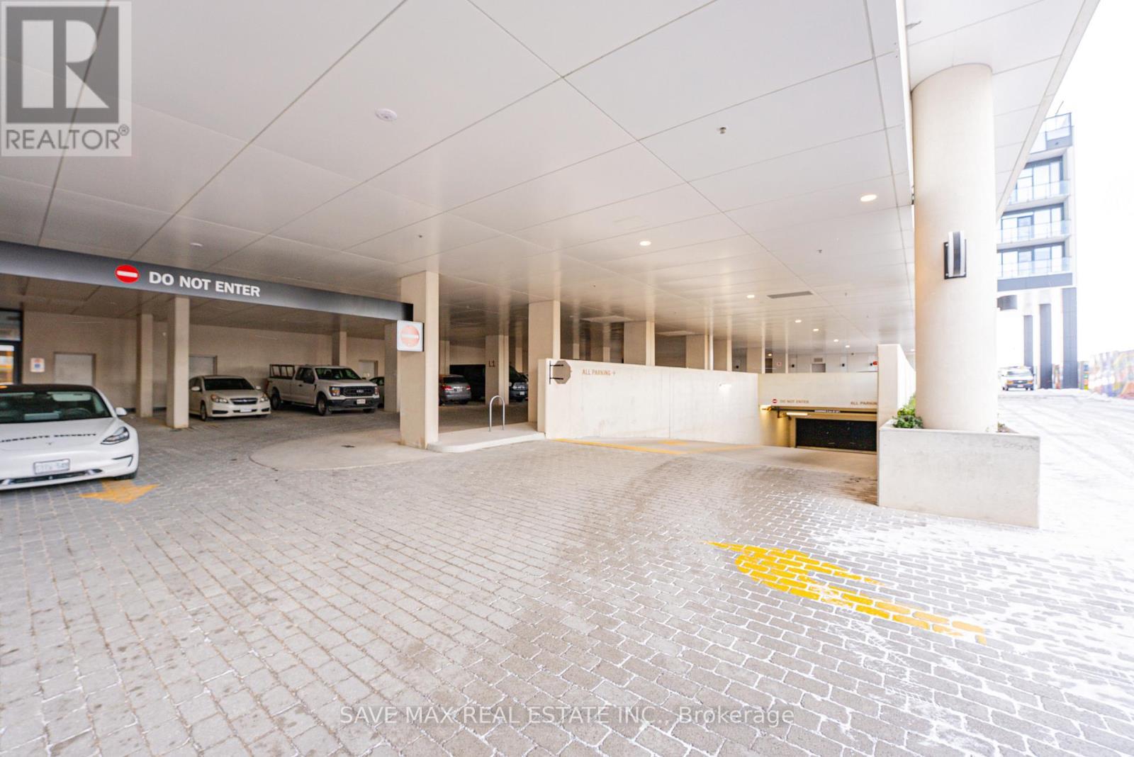 2805 - 395 Square One Drive, Mississauga, ON - Indoor