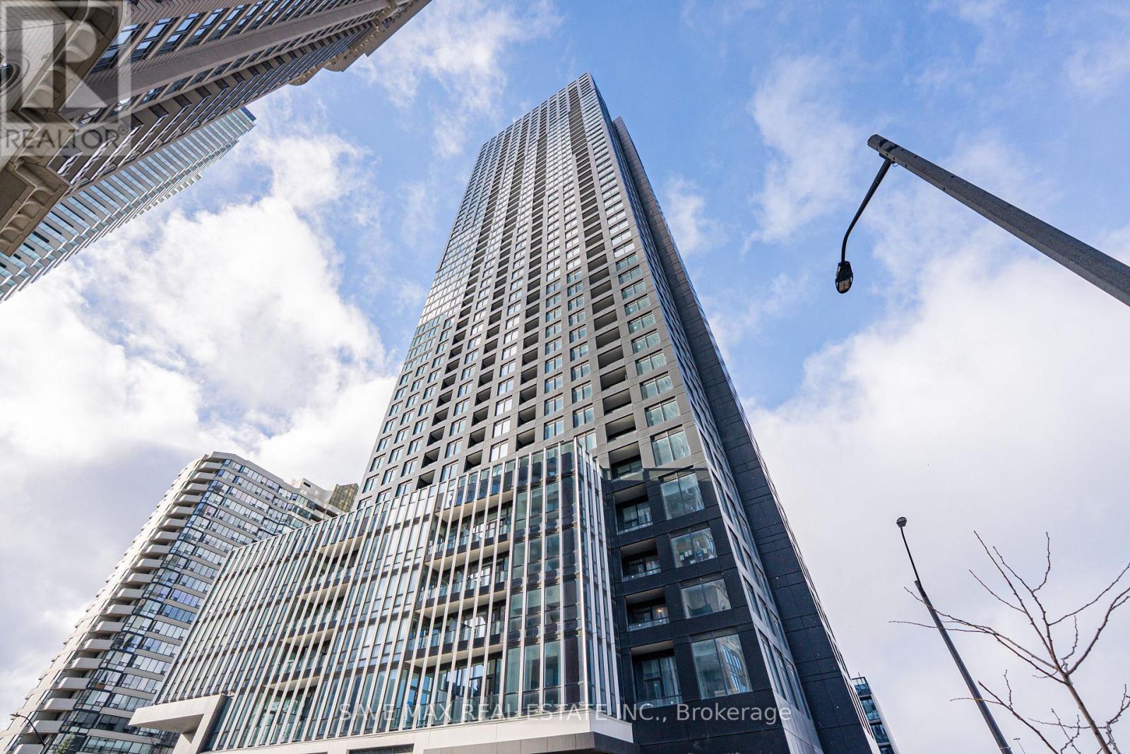 2805 - 395 Square One Drive, Mississauga, ON - Outdoor With Facade