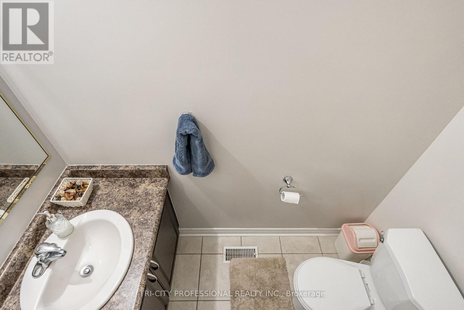 17 Sleightholme Crescent, Brampton, ON - Indoor Photo Showing Bathroom