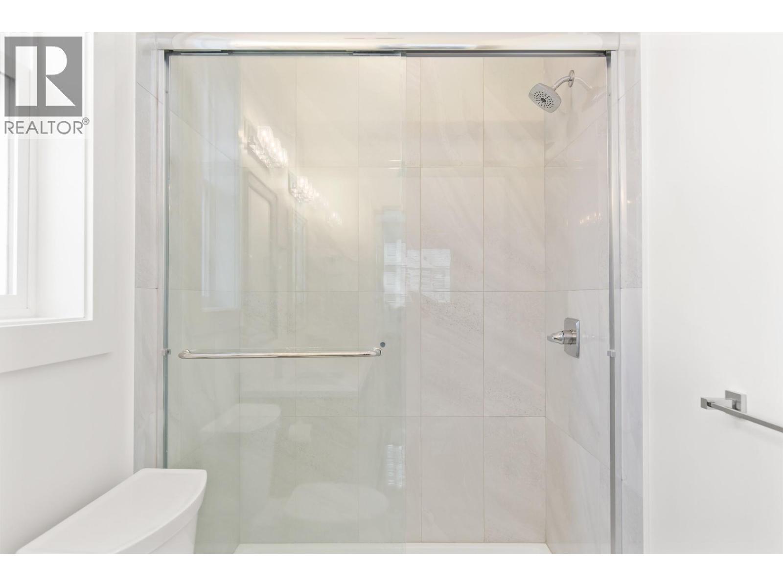 280 Nickel Road, Kelowna, BC - Indoor Photo Showing Bathroom