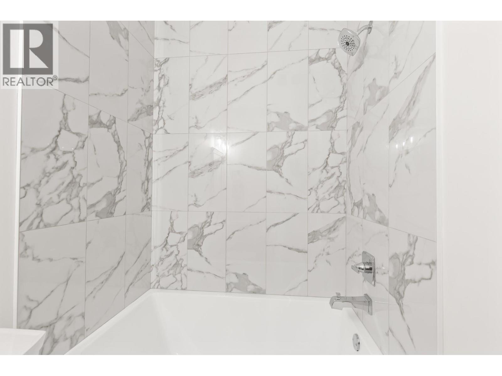 280 Nickel Road, Kelowna, BC - Indoor Photo Showing Bathroom