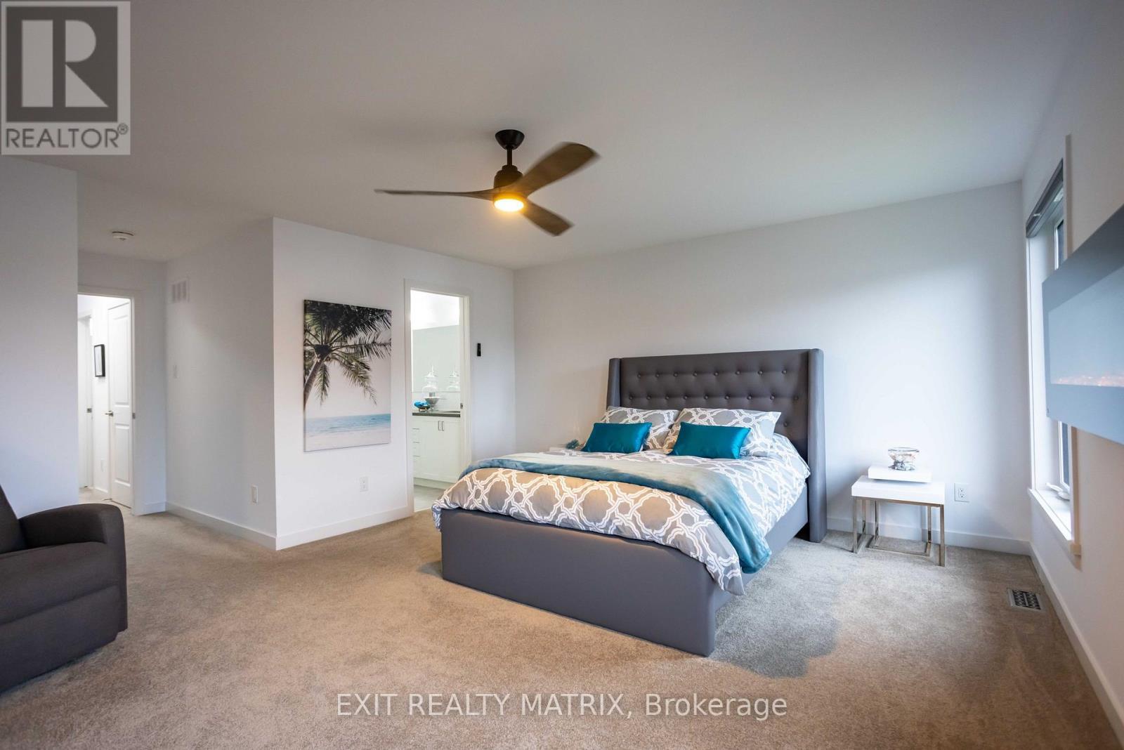 6487 Renaud Road, Ottawa, ON - Indoor Photo Showing Bedroom