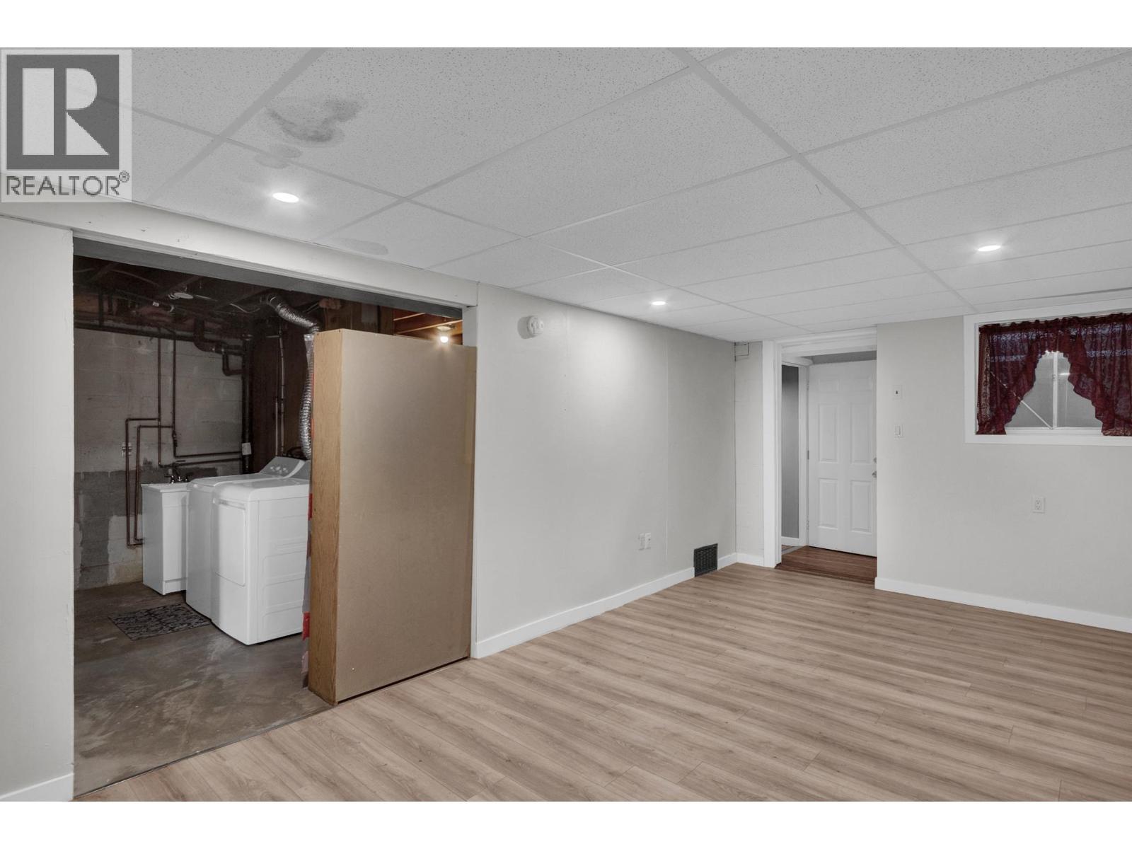 9147 North Kelly Road, Prince George, BC - Indoor