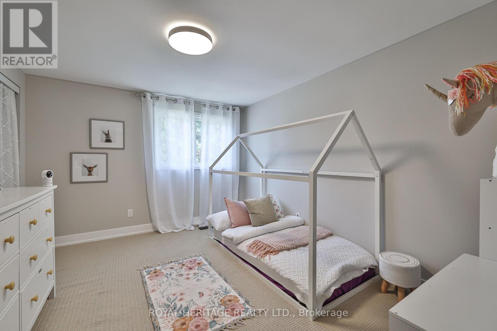 532 Powell Road, Whitby, ON - Indoor Photo Showing Bedroom