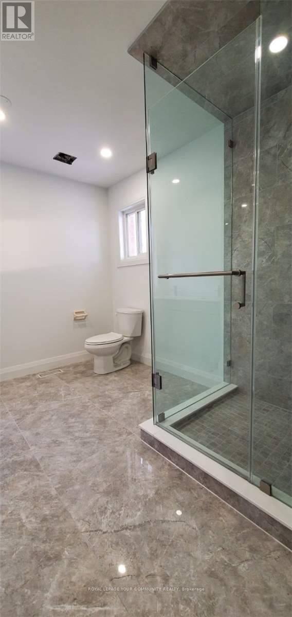 5058 Oscar Peterson Boulevard, Mississauga, ON - Indoor Photo Showing Bathroom