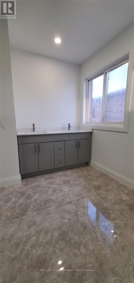 5058 Oscar Peterson Boulevard, Mississauga, ON - Indoor Photo Showing Other Room