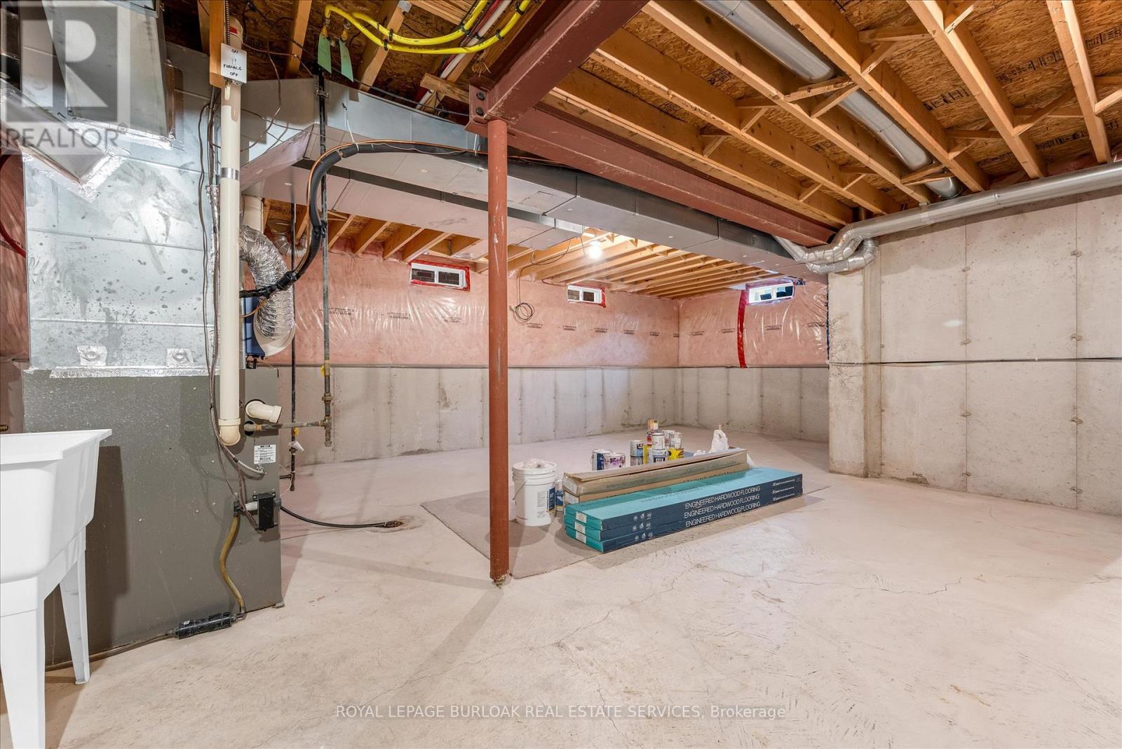 4838 Columbus Drive, Burlington, ON - Indoor Photo Showing Basement