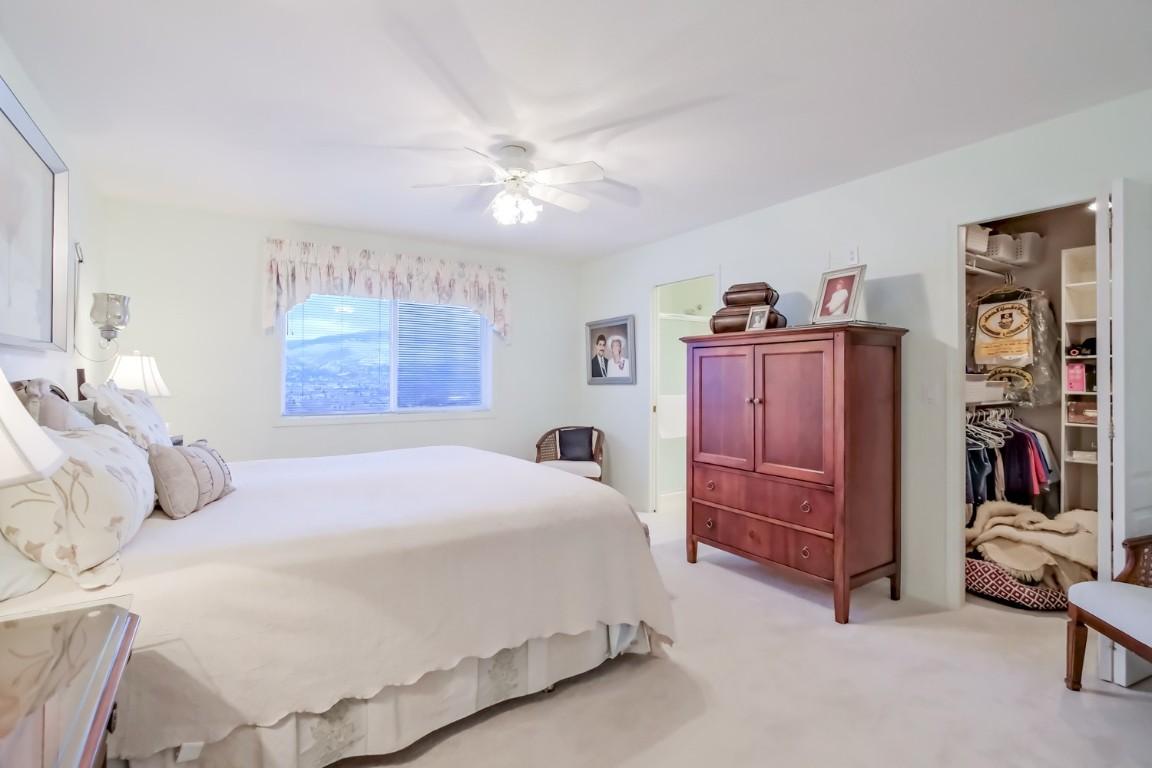 459 Ridge Place, Penticton, BC - Indoor Photo Showing Bedroom
