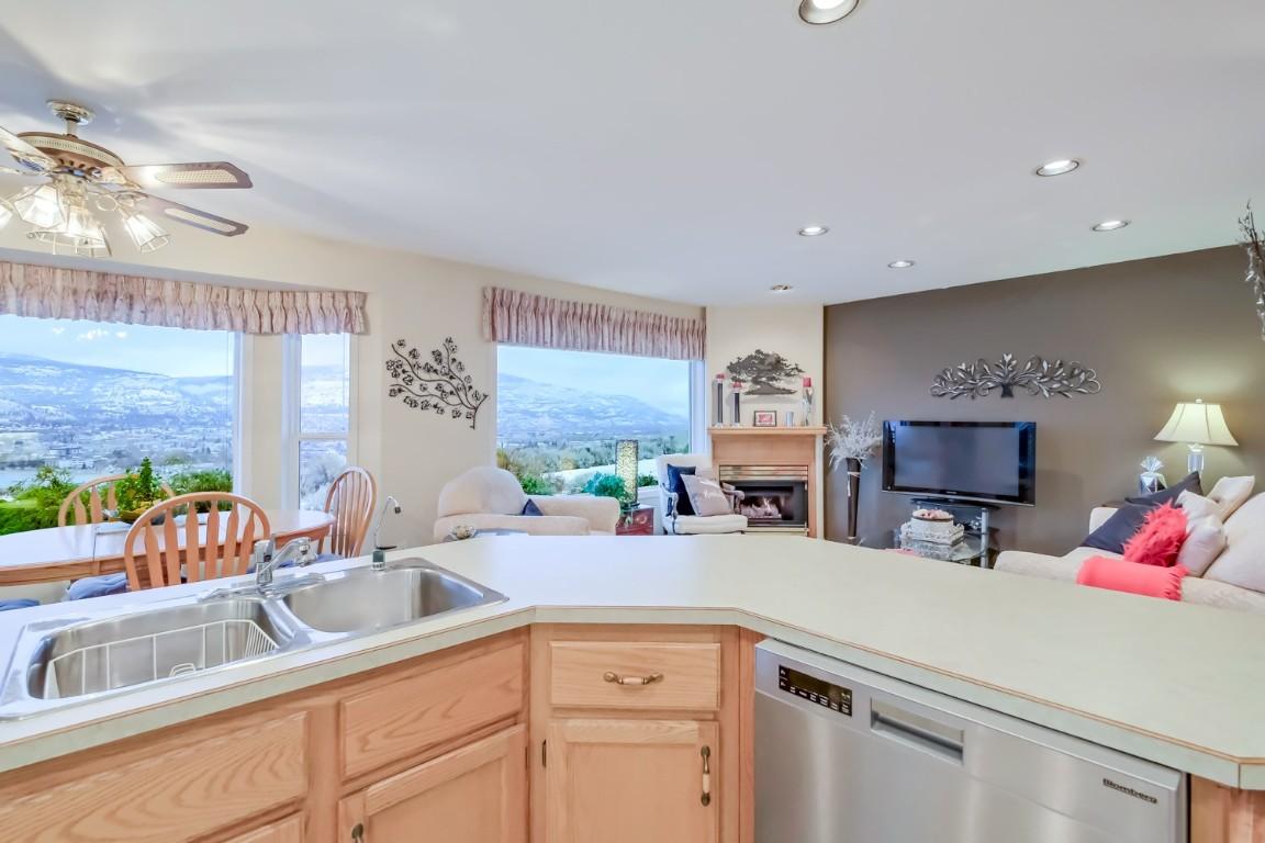 459 Ridge Place, Penticton, BC - Indoor Photo Showing Kitchen With Double Sink