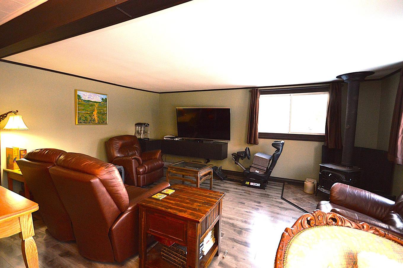 Salon - 591 Rue King, Mont-Blanc, QC - Indoor Photo Showing Living Room