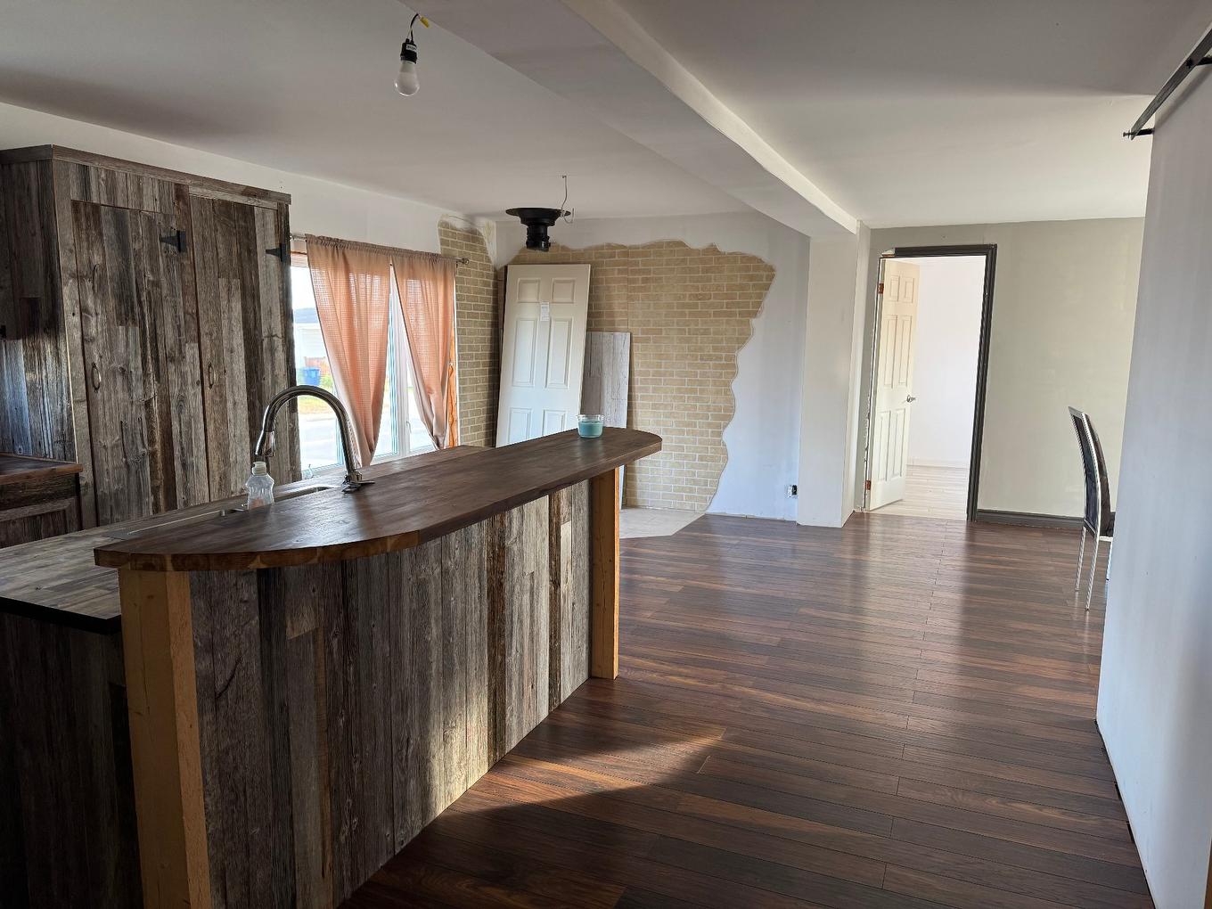 Cuisine - 1605 1Re Rue, Havre-Saint-Pierre, QC - Indoor Photo Showing Other Room