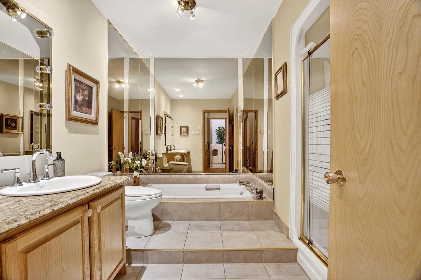 Salle de bains - 3215 - 3217 Av. Laurier E., Montréal (Rosemont/La Petite-Patrie), QC - Indoor Photo Showing Bathroom