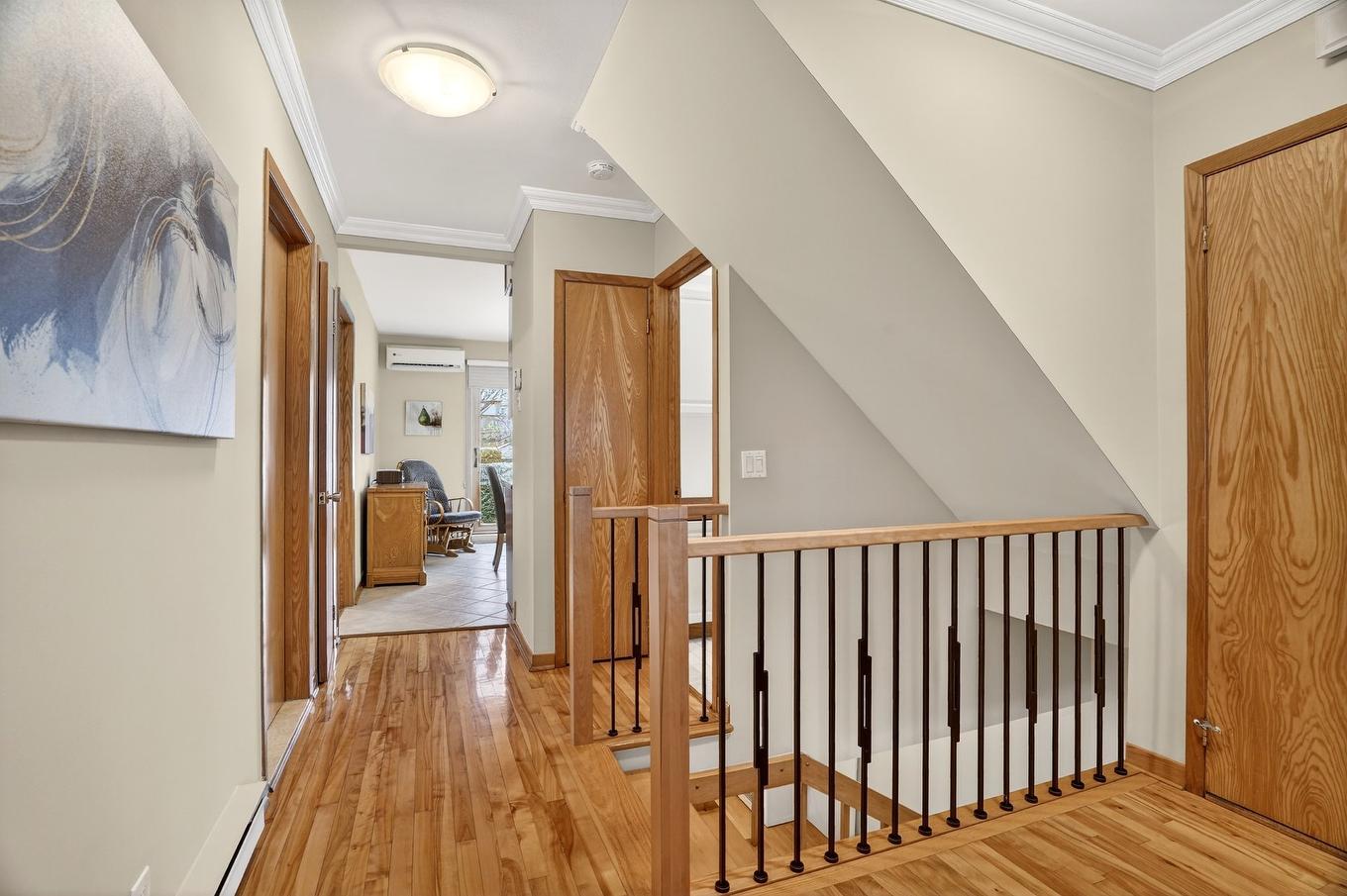 Escalier - 3215 - 3217 Av. Laurier E., Montréal (Rosemont/La Petite-Patrie), QC - Indoor Photo Showing Other Room