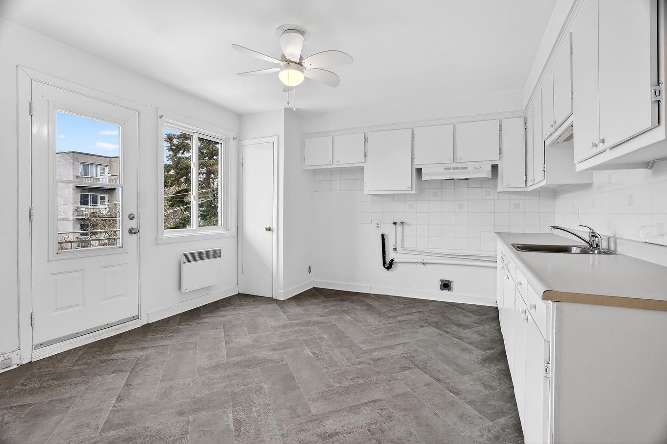 Cuisine - 3215 - 3217 Av. Laurier E., Montréal (Rosemont/La Petite-Patrie), QC - Indoor Photo Showing Kitchen