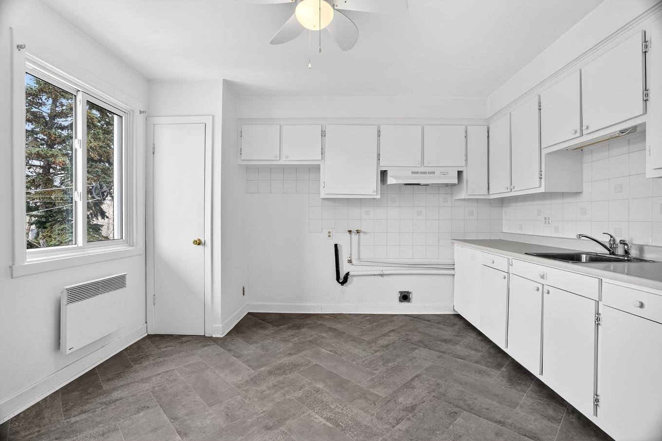 Cuisine - 3215 - 3217 Av. Laurier E., Montréal (Rosemont/La Petite-Patrie), QC - Indoor Photo Showing Kitchen