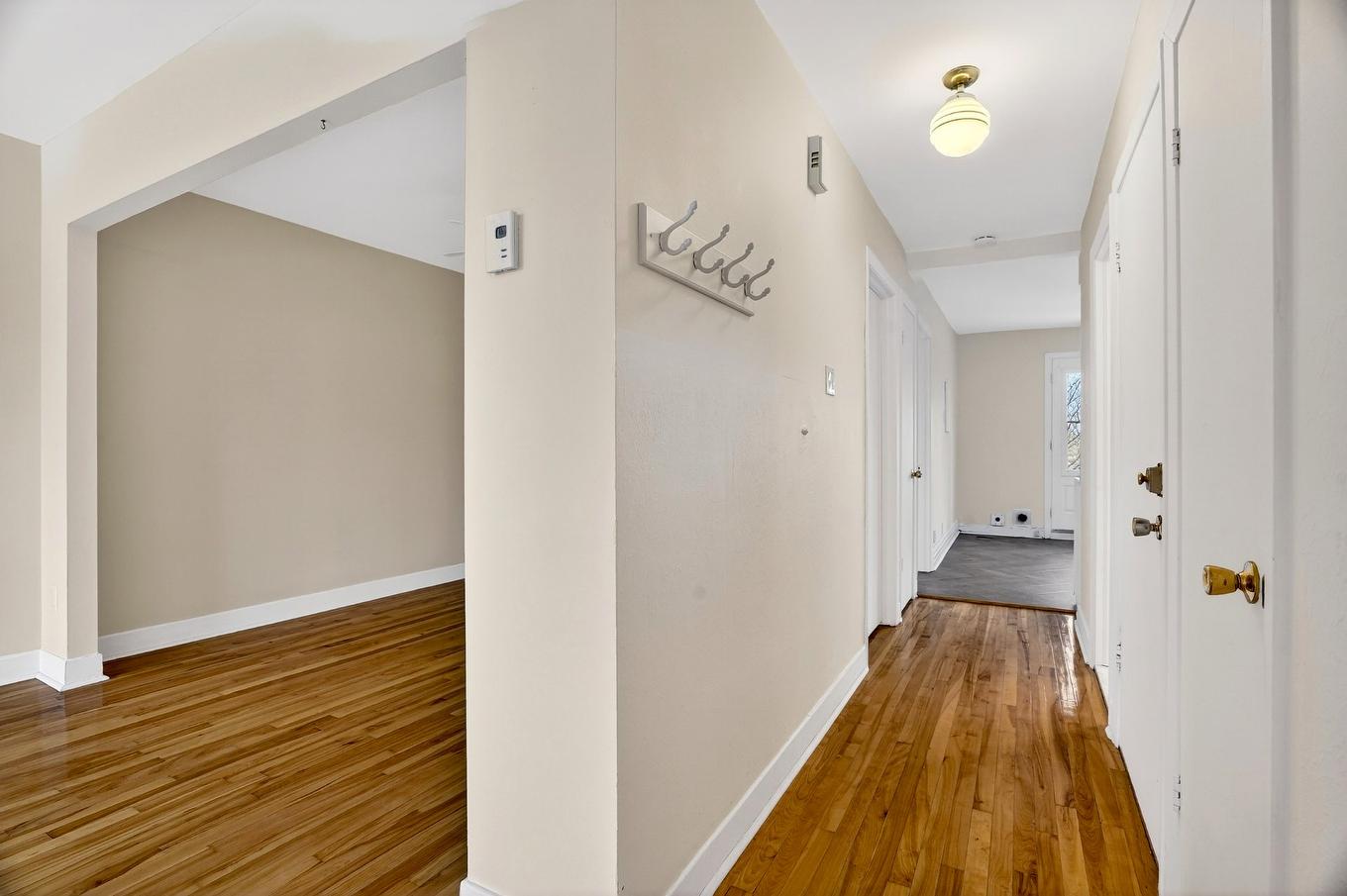 Corridor - 3215 - 3217 Av. Laurier E., Montréal (Rosemont/La Petite-Patrie), QC - Indoor Photo Showing Other Room