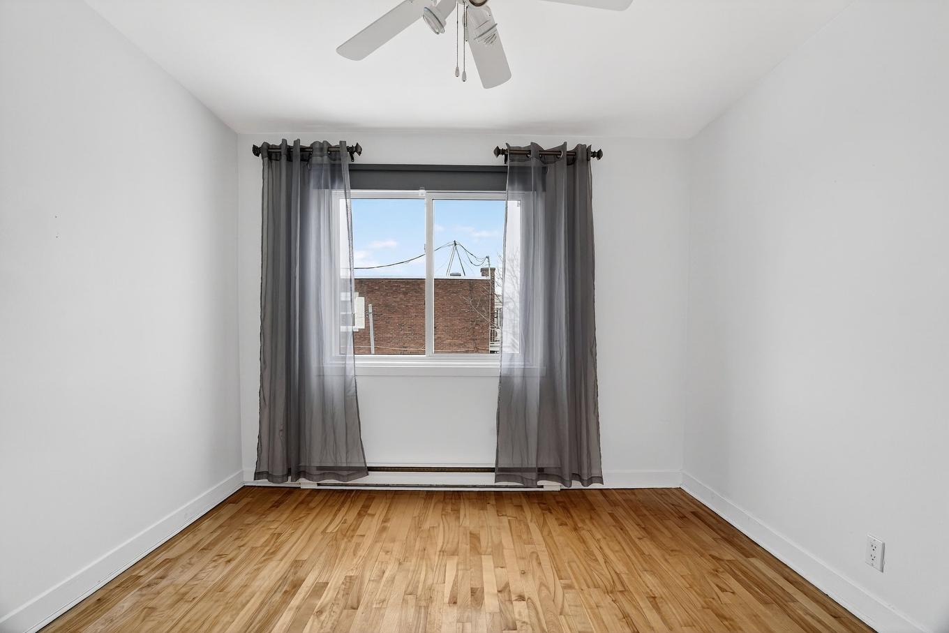 Chambre à coucher - 3215 - 3217 Av. Laurier E., Montréal (Rosemont/La Petite-Patrie), QC - Indoor Photo Showing Other Room