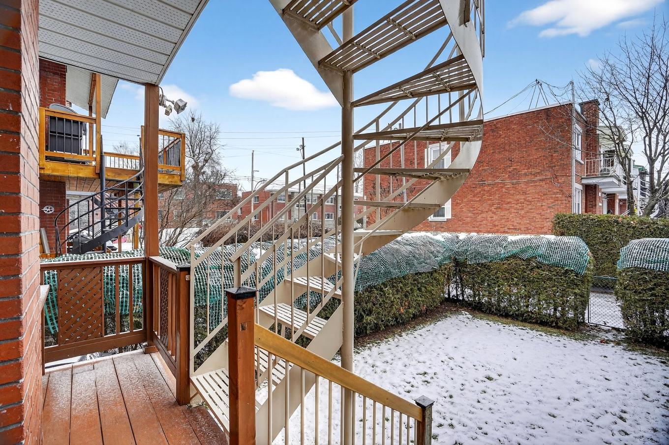 Cour - 3215 - 3217 Av. Laurier E., Montréal (Rosemont/La Petite-Patrie), QC - Outdoor With Exterior