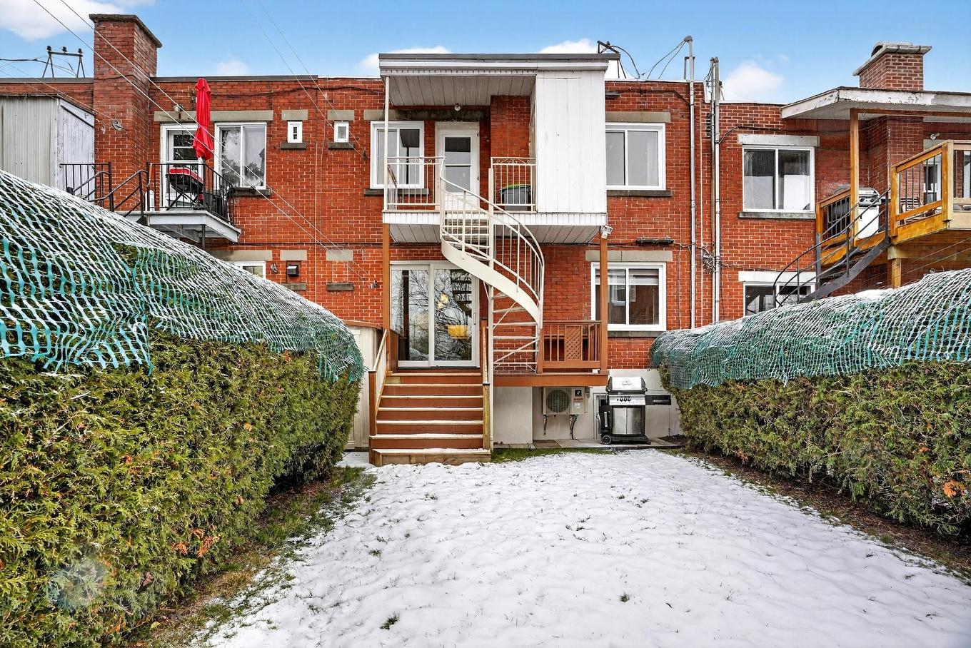 Cour - 3215 - 3217 Av. Laurier E., Montréal (Rosemont/La Petite-Patrie), QC - Outdoor