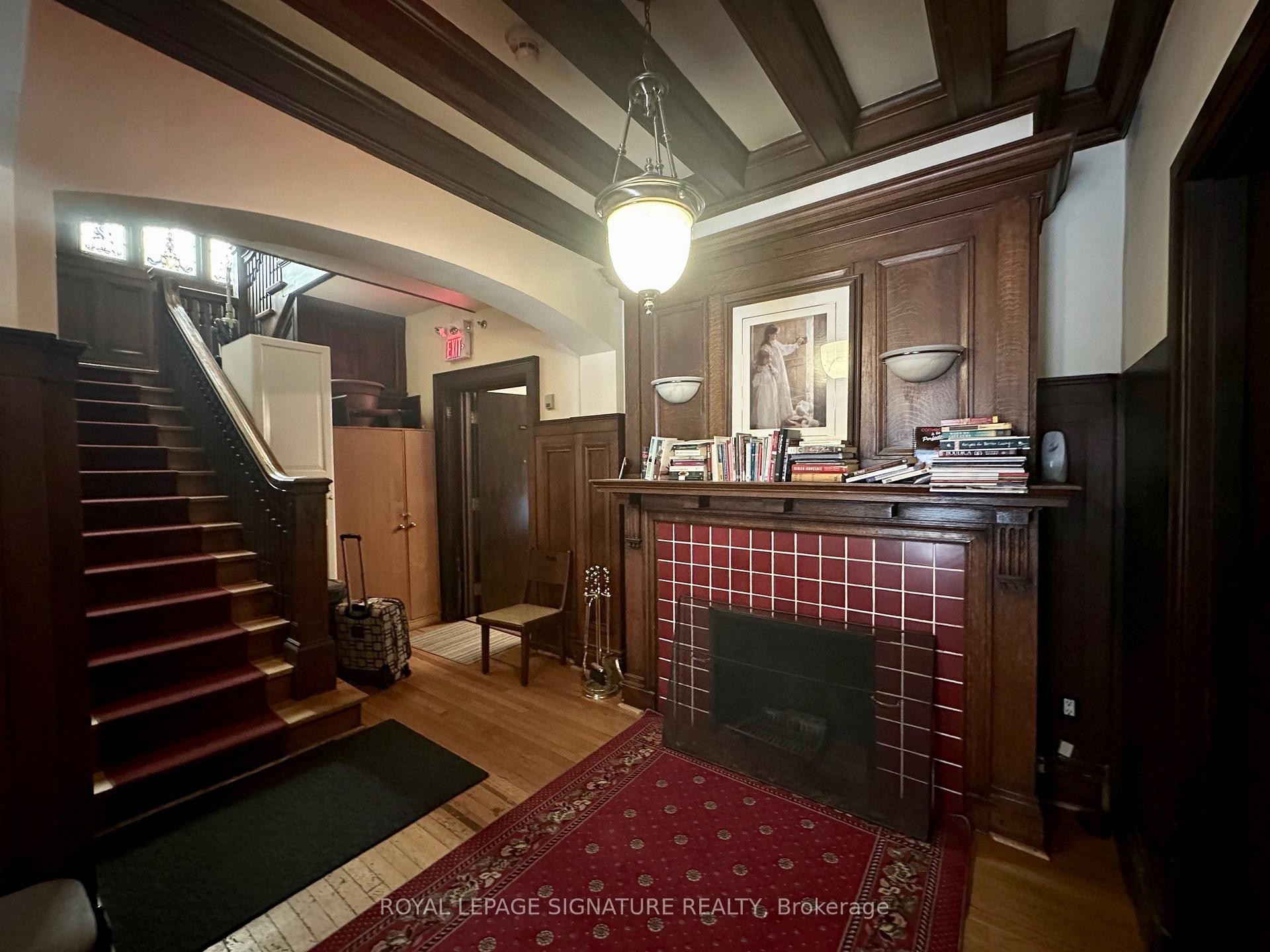 100A-646 Broadview Avenue, Toronto, ON - Indoor Photo Showing Other Room