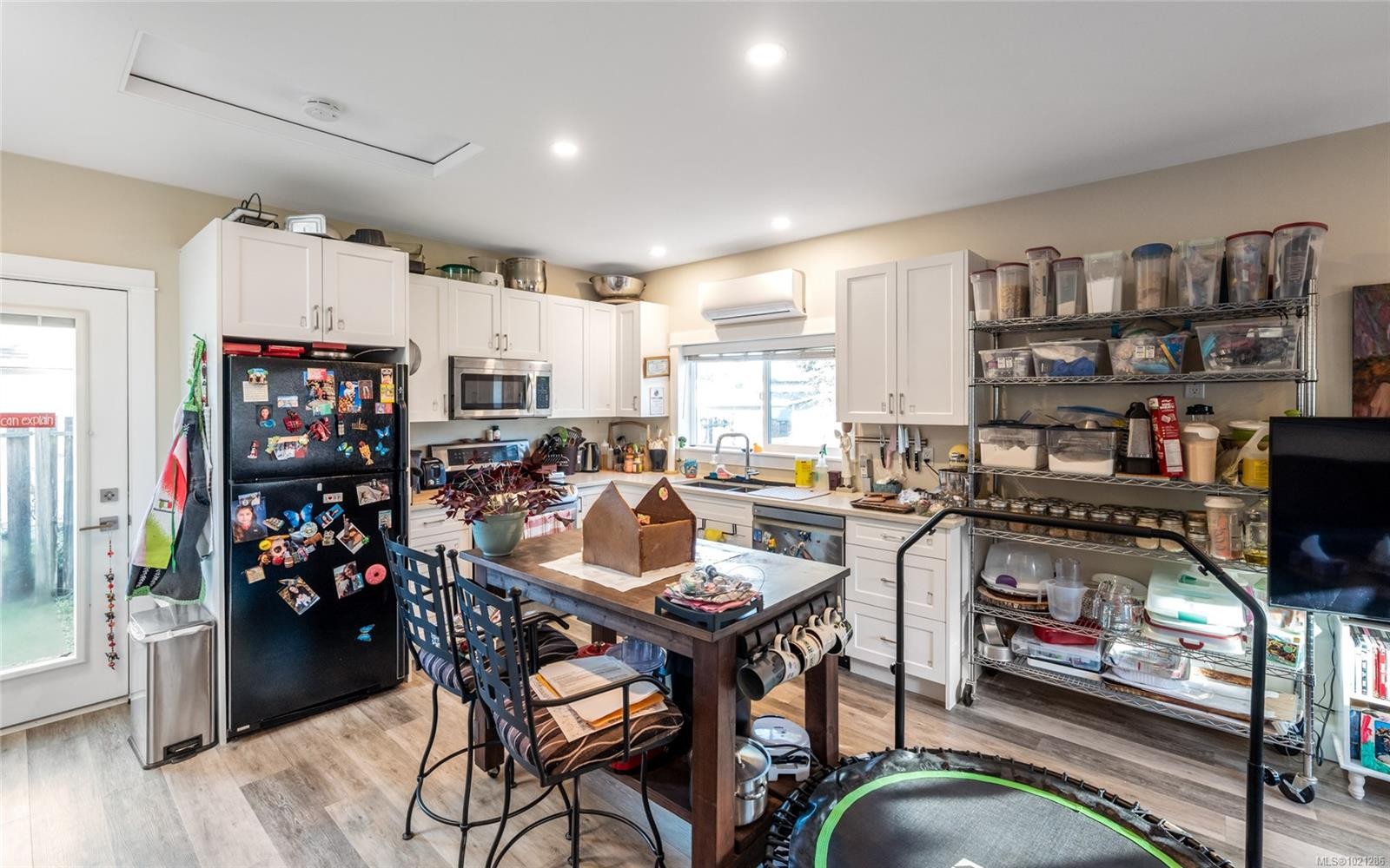 3026 Donald St, Saanich, BC