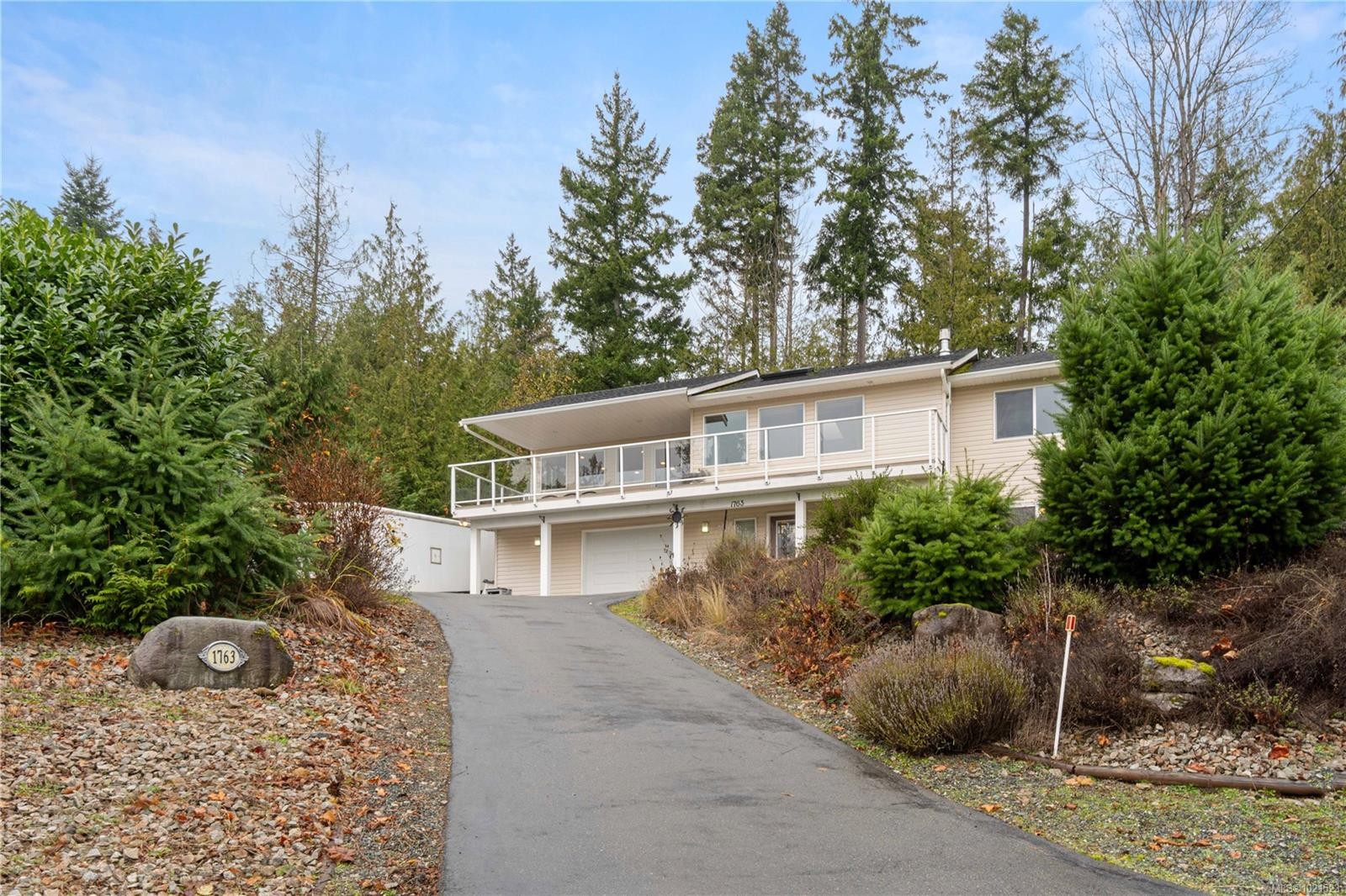 1763 Martini Way, Qualicum Beach, BC