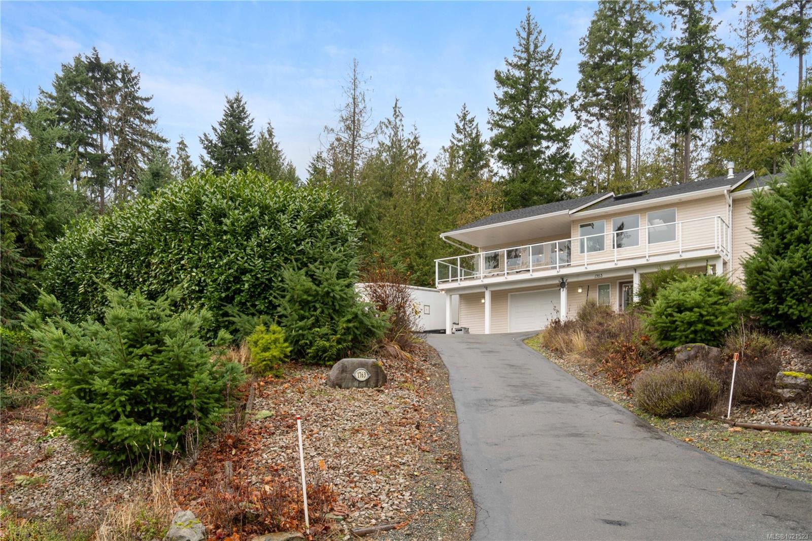 1763 Martini Way, Qualicum Beach, BC