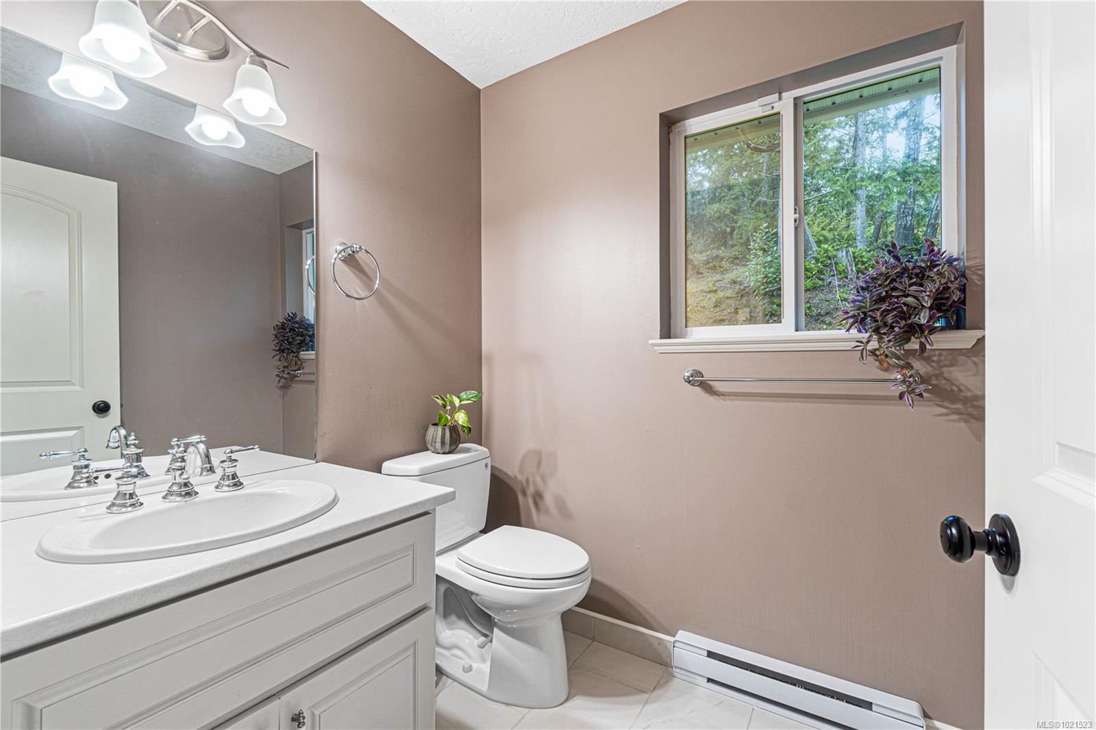 1763 Martini Way, Qualicum Beach, BC