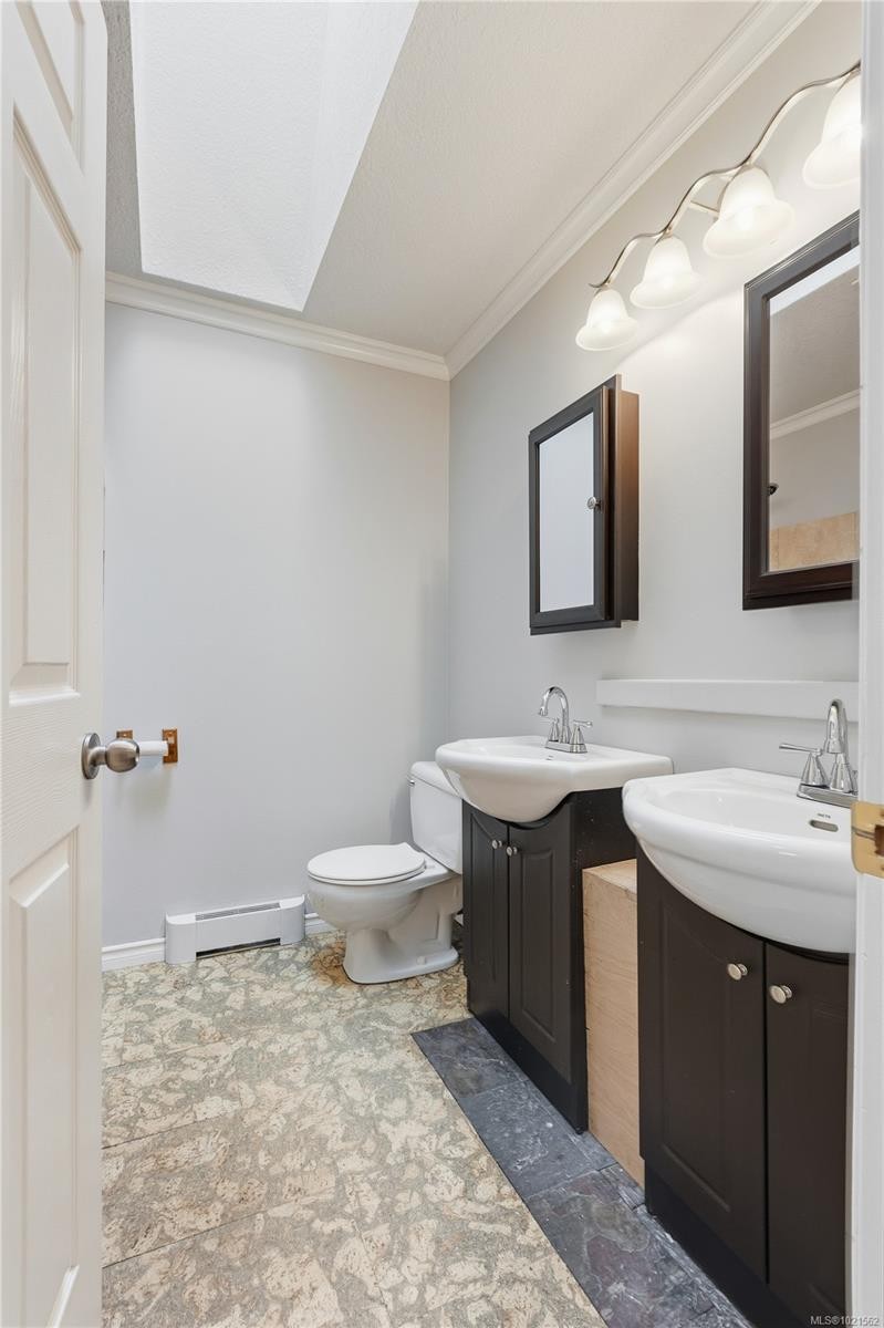 5726 Brookwood Dr, Nanaimo, BC