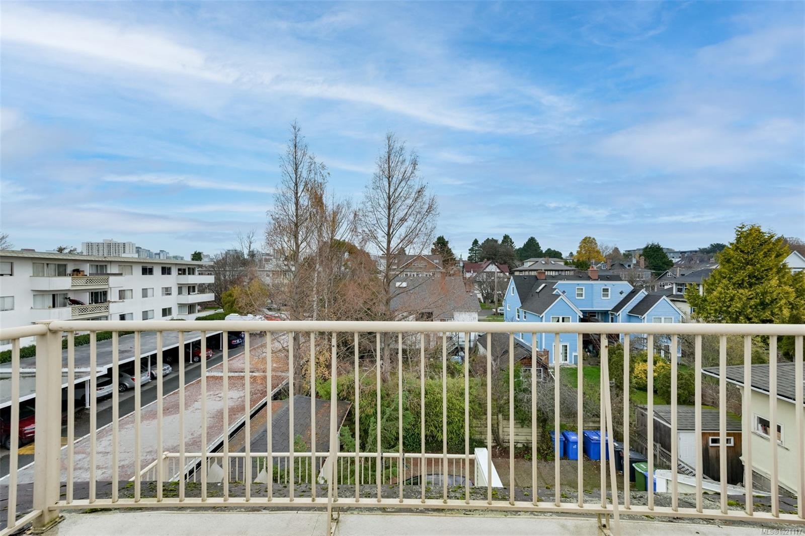 301-1120 Richardson St, Victoria, BC - Outdoor