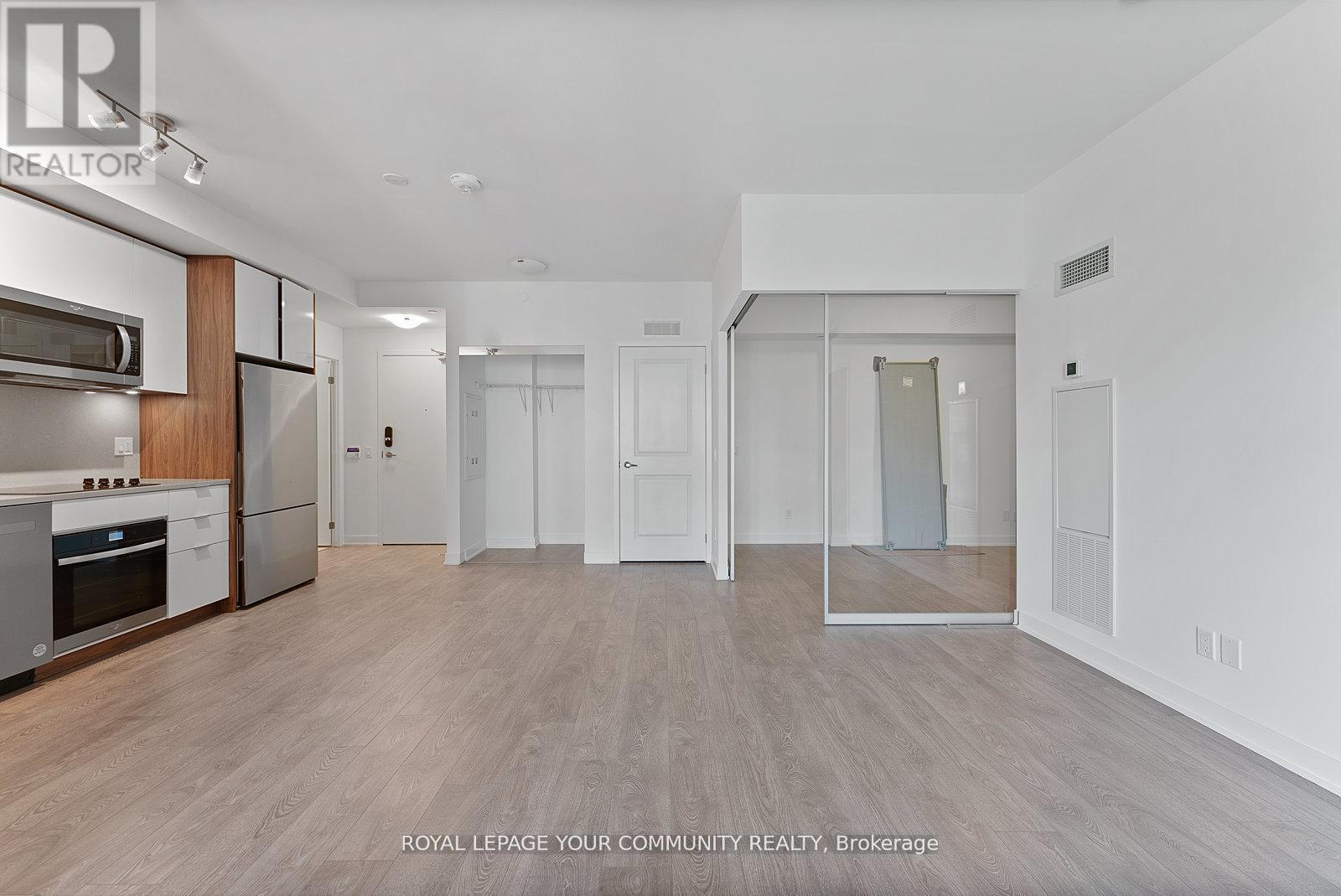 515 - 543 Richmond Street W, Toronto, ON - Indoor Photo Showing Kitchen