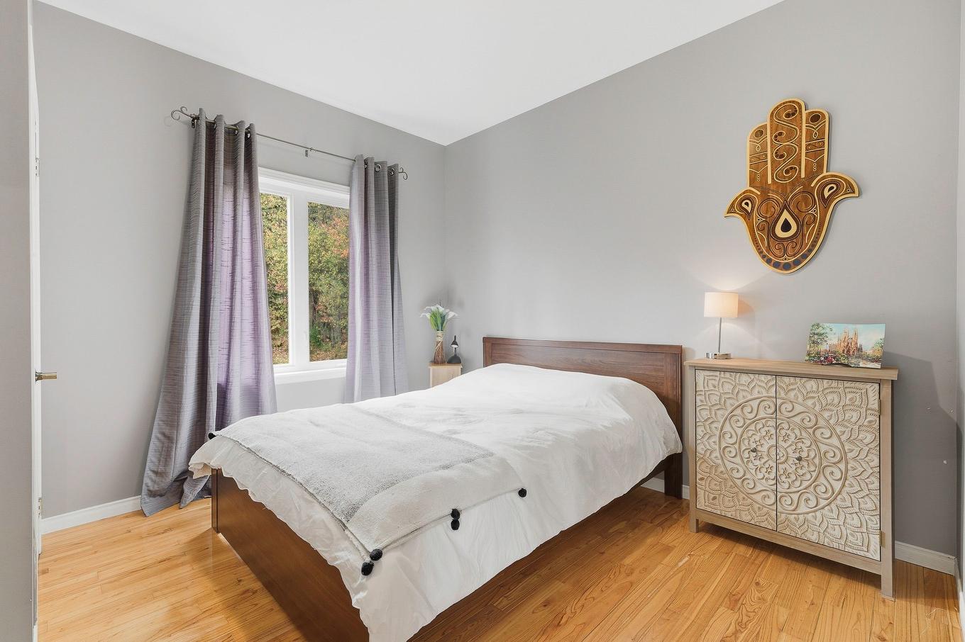 Chambre à coucher - 311 Mtée Du Versant-Sud S., Sainte-Agathe-Des-Monts, QC - Indoor Photo Showing Bedroom