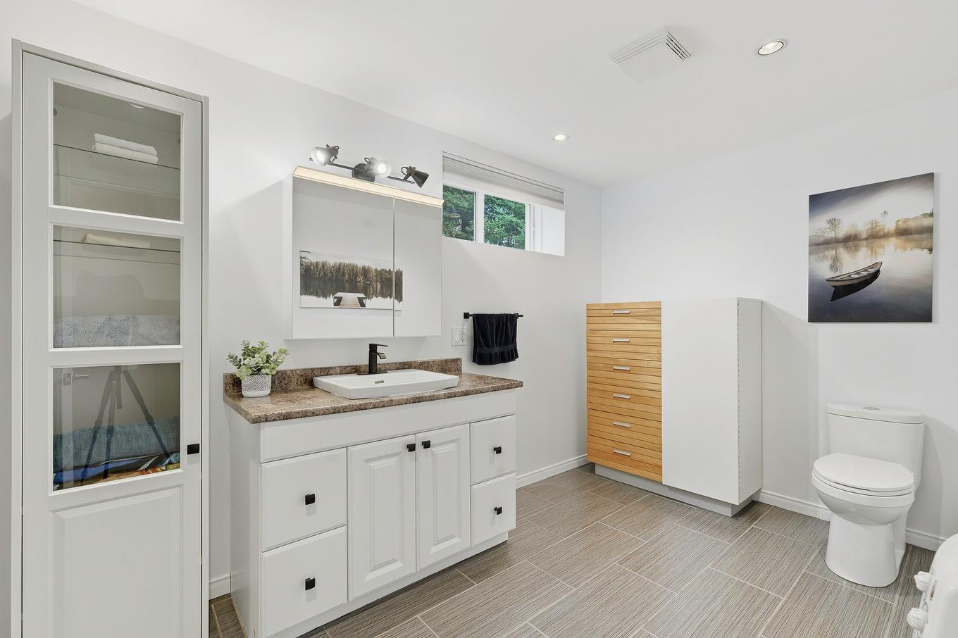 Salle de bains - 311 Mtée Du Versant-Sud S., Sainte-Agathe-Des-Monts, QC - Indoor Photo Showing Bathroom